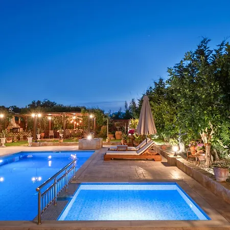 Villa Sophie - Sunny Retreat!