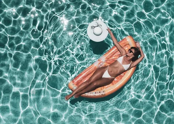 فيلة Sophie - Sunny Retreat!